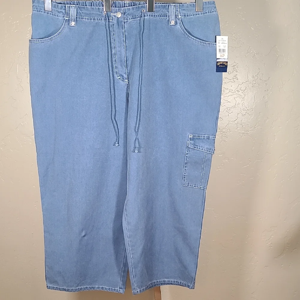 Shaver Lake Women's Light Blue Cropped Jeans Elastic Waist 100% Cotton 24W - Picture 1 of 10